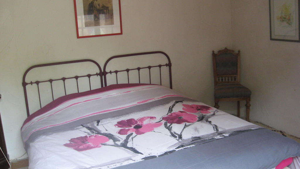 Madiran Chambre D'Hotes Oeuil De Bouc חדר תמונה